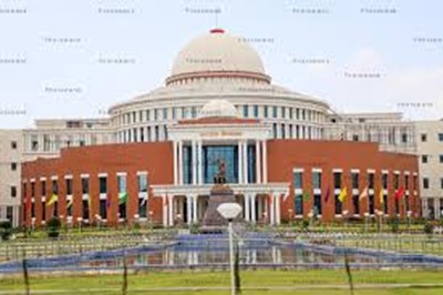 झारखंड जनता दरबार व्यवस्था बदलाव के तहत प्रशासनिक कार्यालय में जनता सुनवाई